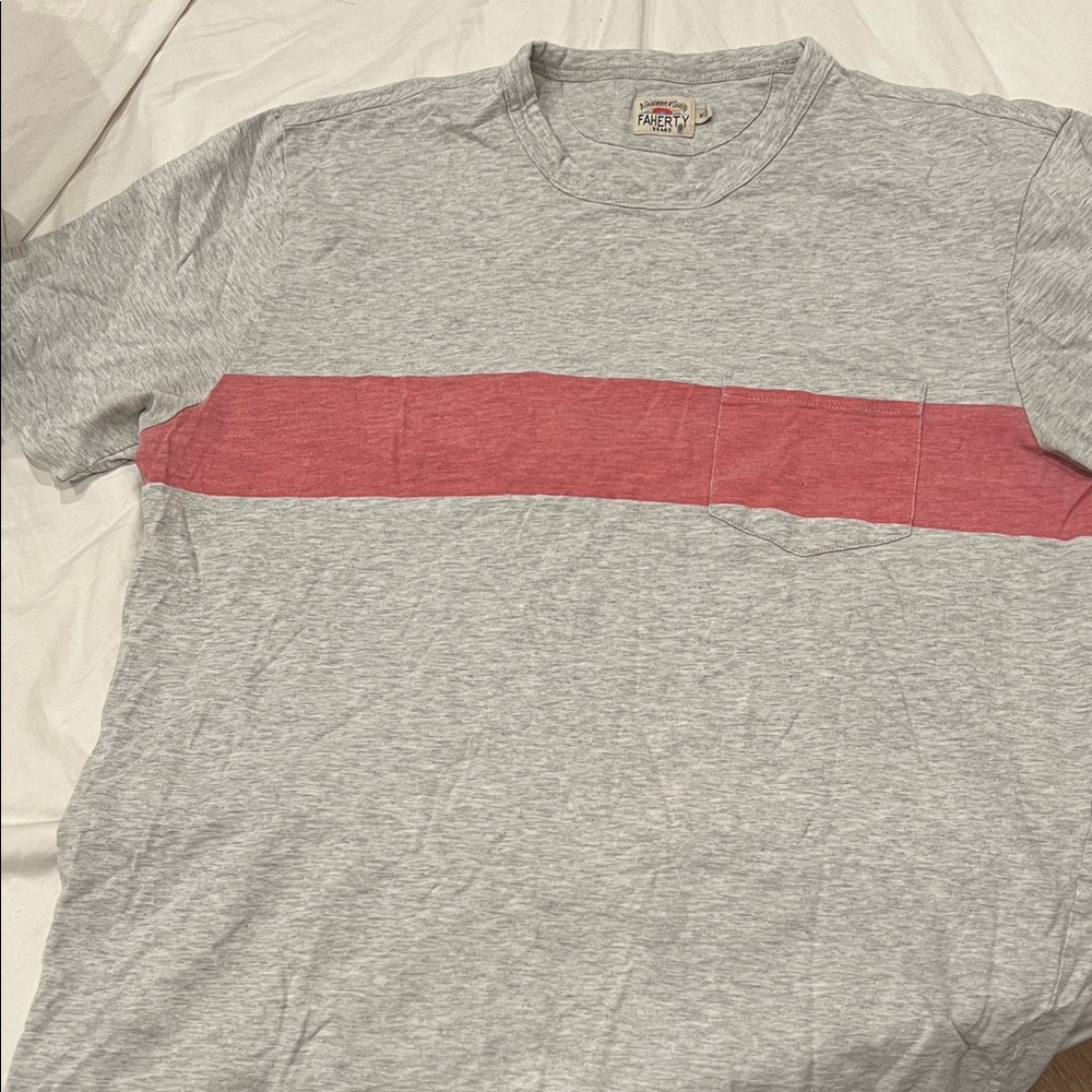 Faherty Gray Tee with Faded Red Stripe